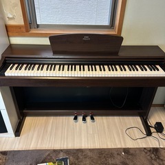 電子ピアノ　YAMAHA ARIUS 