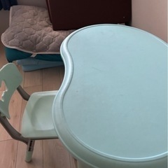 子供用テーブルスツールセットの画像