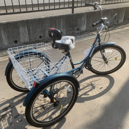 26インチ 3輪 大人用 三輪自転車 サイクリング ペダル クルーザー 自転車 折りたたみバスケット 組見立て済