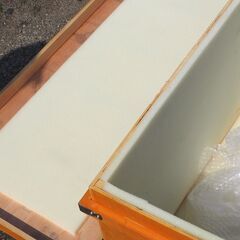 木箱、収納ケース、クッション付き、５３ｘ９６ｘ２７の画像