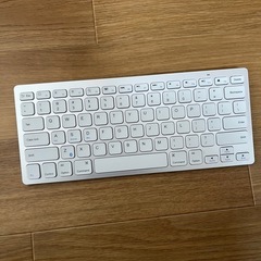 キーボード　bluetooth