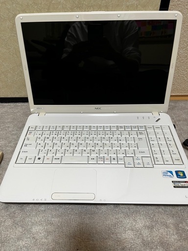 パソコン NEC Lavie