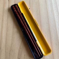 新品 編み込みデザイン 木製箸とケースの画像