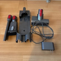 【商談中】Dyson v8 fluffyの画像