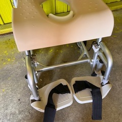 TOTO 水まわり用車いす シャワーキャリー 6輪 EWC620AHS の画像