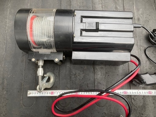 WINCH　12V 電動ウインチ　カバー付き