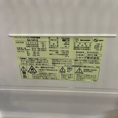 シャープの小型冷蔵庫の画像
