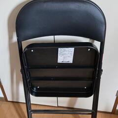 フォールディングチェアの画像