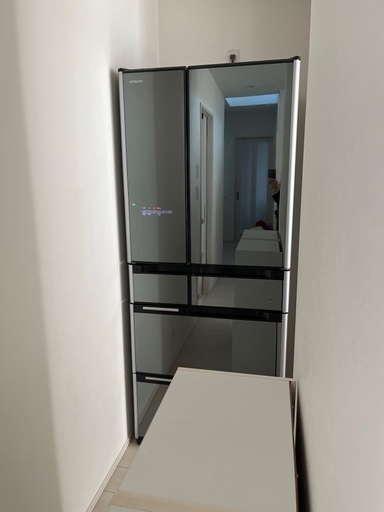 日立大型冷蔵庫　620L　ミラータイプ