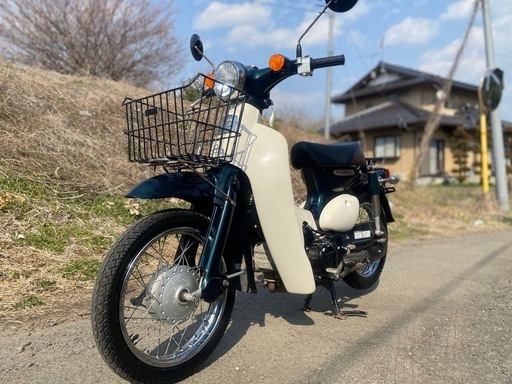 低走行2400km弱！　ホンダ　リトルカブ　FIセル付4速　バッテリー新品