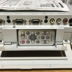 液晶プロジェクター