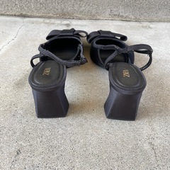 ZARA リボン パンプス ブラック 美品 の画像