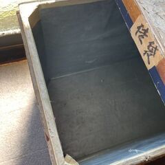長辺90cm大きな茶箱（ブリキ内張り）の画像