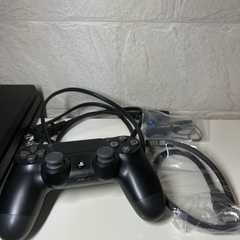 PS4pro cuh-7100B 1TBの画像