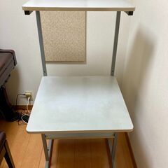 中古　パソコンデスク