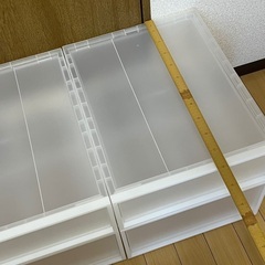 無印クローゼット収納ケースの画像