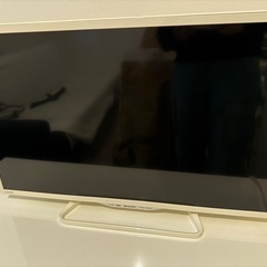シャープ　AQUOS 液晶テレビ　32インチ　2017年購入　ホワイト