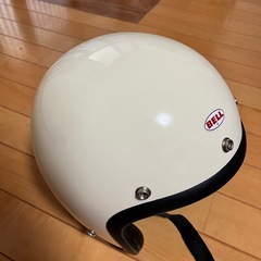 BELL ヘルメット　の画像