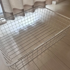ワイヤーバスケット　かご　収納