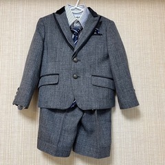 【他のスーツとまとめ売り】Descarado 男の子 フォーマル...