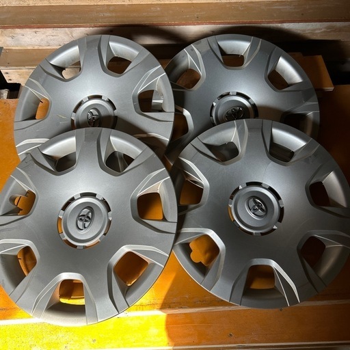 ハイエース✴︎2020年式夏タイヤ４本セット✴︎