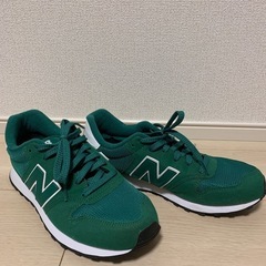 美品　ニューバランス500  貴重グリーンカラー　定価8500円　最終価格　　早い物勝ちの画像