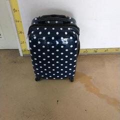 0323-214 キャリーケース※鍵あり、下部にキズあり