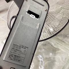 30cm壁掛け扇風機の画像