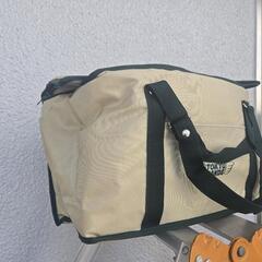 クーラーバッグ