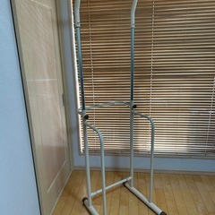 ぶら下がり健康器具