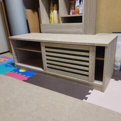 テレビボードの画像