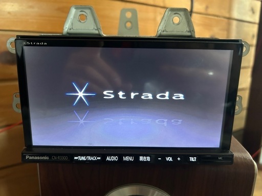 車のパーツ Strada