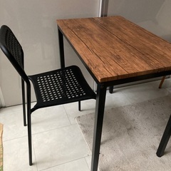 デスク・チェアセット　永井興産(Nagai Kosan) パソコンデスク ブラウン 木目調 ＋　IKEA アッデ　チェア　ブラック の画像