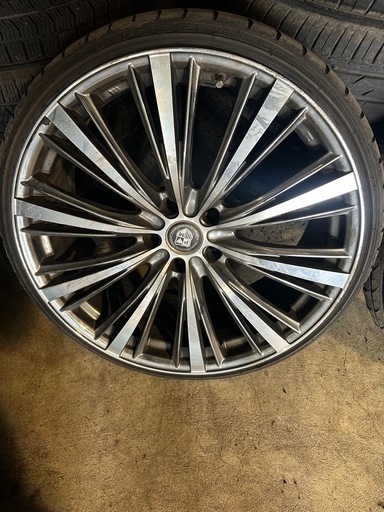 225/30R20  タイヤ付き