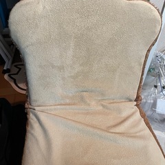 座椅子　食パン　かわいいの画像