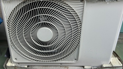 未使用品 エアコン 6畳用 アイリスオーヤマ  IRA-2204R 本体