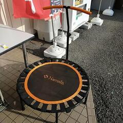 【ジモティー割引で最大15％OFF⭐️】 室内用トランポリン 黒...