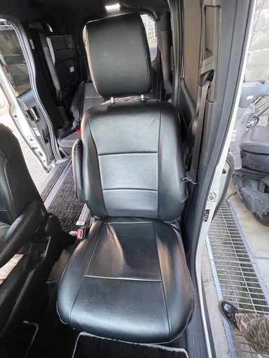 ブラック 合成皮革 シートカバー 80ヴォクシー後期ZS煌Ⅱ