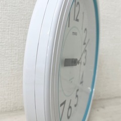 【中古品】MAG(マグ) 掛け時計 防水 防塵 アナログ アクアガード IP67 ホワイト W-662WH-Z 生活家具 の画像