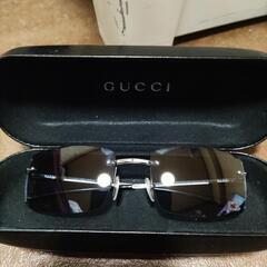 GUCCI　ユニセックスサングラス