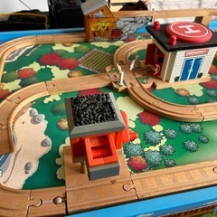 トーマス木製レール台の画像