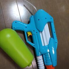 【よりどりいくつでも200円】大容量水鉄砲
