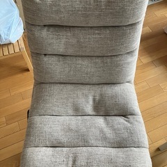 可動式椅子(灰色)の画像