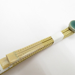 和小物 帯留め・三分紐セット 美濃焼 一粒 グリーン×シルバー マスタードイエロー カジュアル 普段着物 伝統工芸 Mサイズ 新品 【キモノオフ野々市若松店】の画像