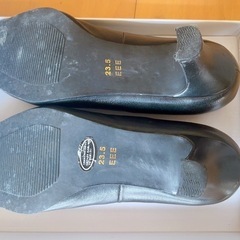 パンプス（黒）の画像
