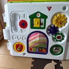 はらぺこあおむし　ベビーサークル