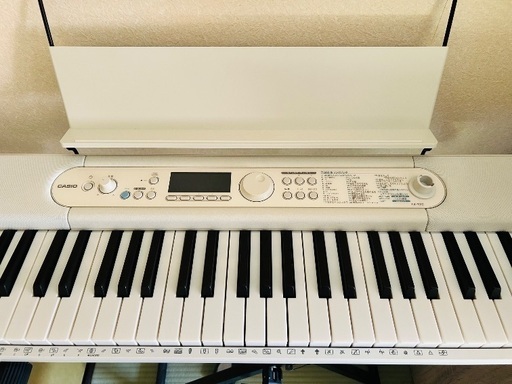 ほぼ新品⭐︎CASIO 電子キーボード　LK520 本体＋スタンド＋椅子＋付属品＋元箱