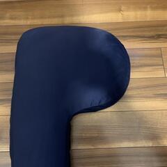 ニトリ　抱き枕の画像
