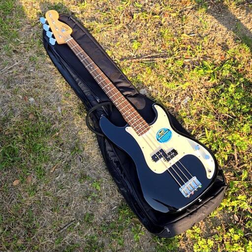 Squire by Fender プレシジョンベース