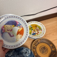 お皿まとめ売りの画像
